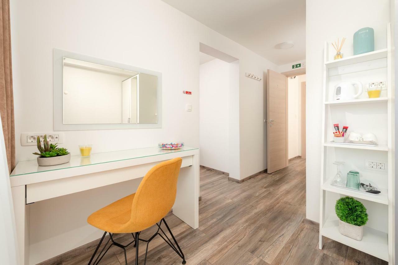 Rooms L17 สปลิท ภายนอก รูปภาพ